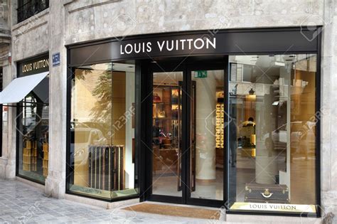 accion louis vuitton|louis vuitton valencia.